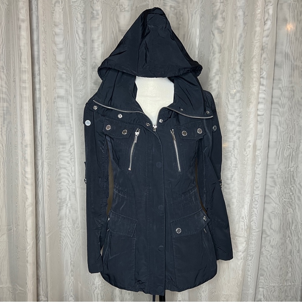BCBG MaxAzaria Convertible Rain Jacket w/Hide Away Hood Cinched Waist Pockets XS